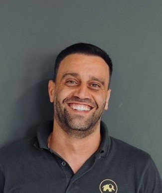 Sandor Sharif, Facility Manager bij Fresco Farma